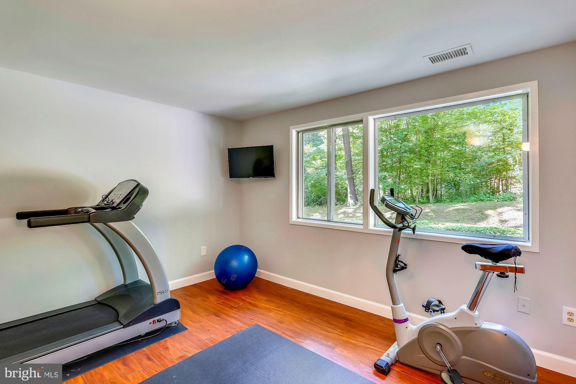 8300 Still Spring Court Bethesda, MD 20817 - Photo 22 of 43 Gallery Image 22
