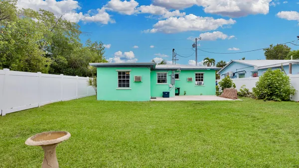 $750,000 | 2625 Flagler Avenue, Key West, FL 33040