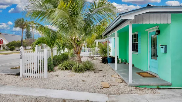 $750,000 | 2625 Flagler Avenue, Key West, FL 33040
