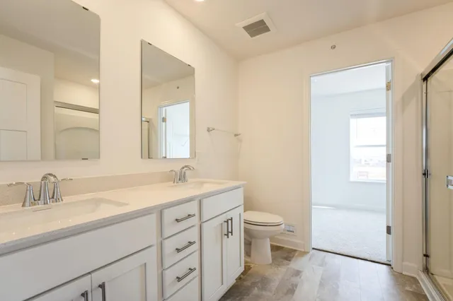 $389,410 | 5231 Long Pointe Pass, Woodbury, MN 55129