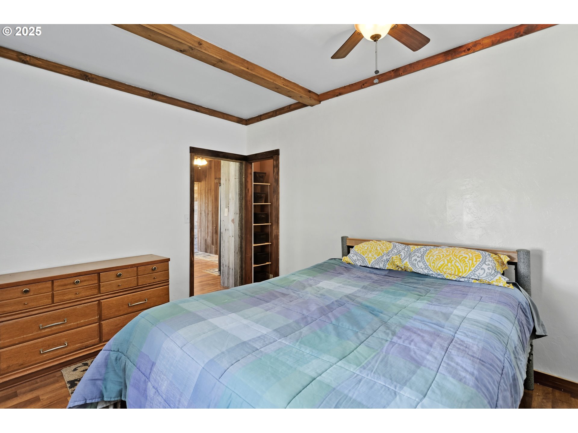 407 Southwest 4th Street Grass Valley, OR 97029 - Photo 19 of 42