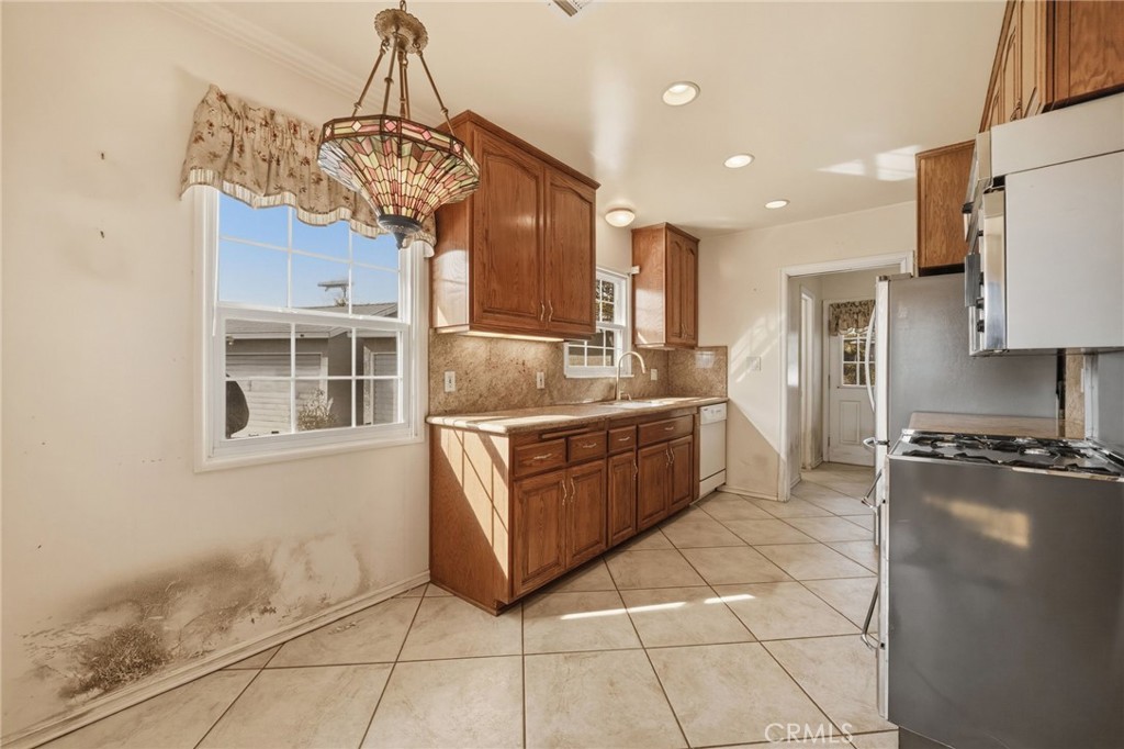 9600 Hoback Street Bellflower, CA 90706 - Photo 11 of 32