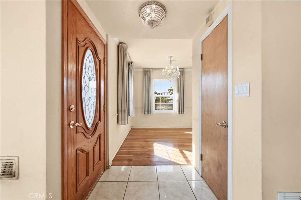 9600 Hoback Street Bellflower, CA 90706 - Photo 5 of 32