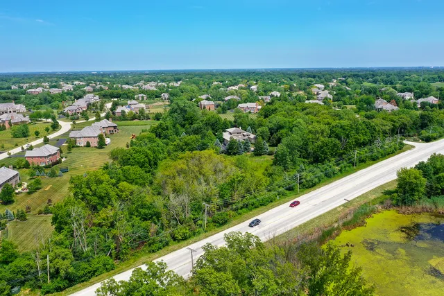 a view of a tennis court