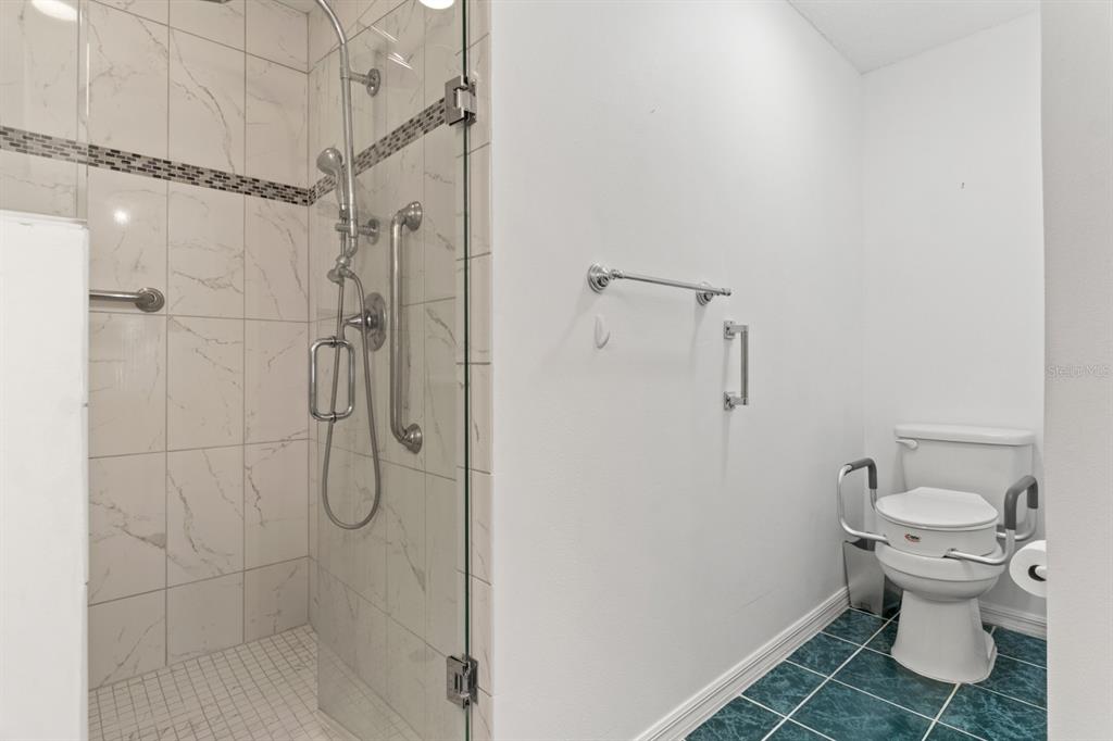 9088 Southwest 95th Terrace Ocala, FL 34481 - Photo 17 of 35