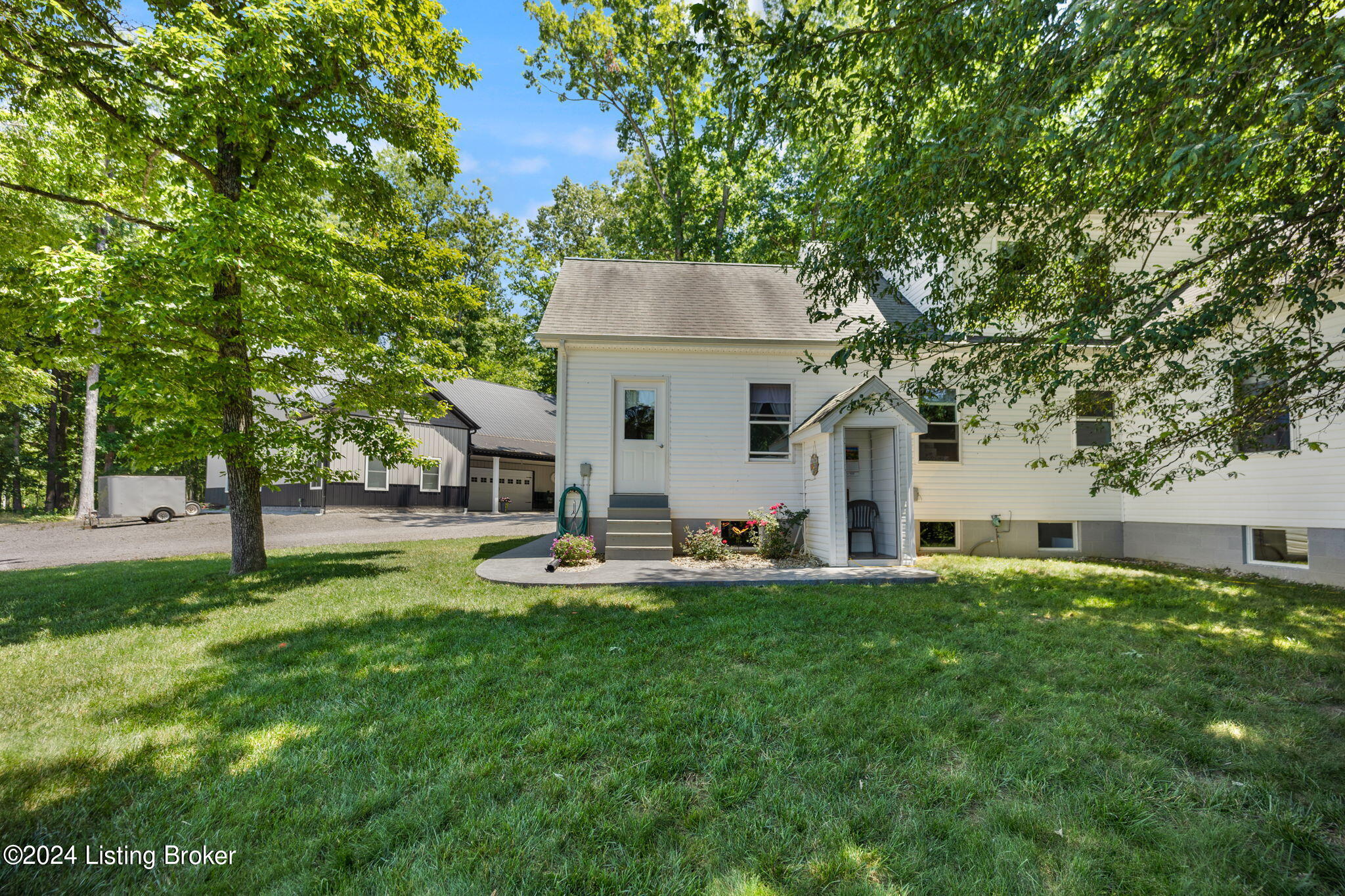 251 Roseburg Road Cub Run, KY 42729 - Photo 3 of 127 7-web-or-mls-542A2932
