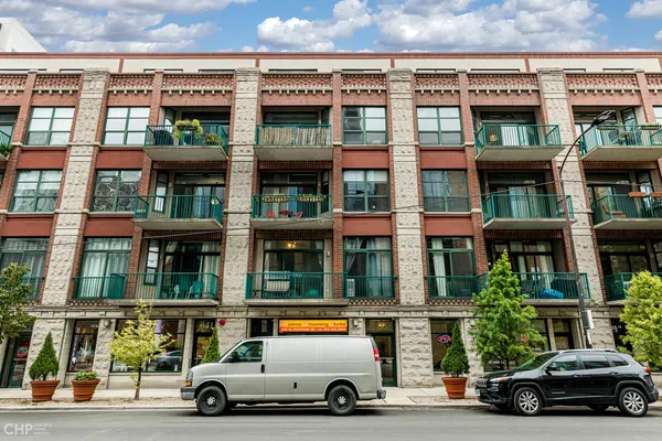 $4,900 | 843 West Monroe Street, Unit 4B, Chicago, IL 60607