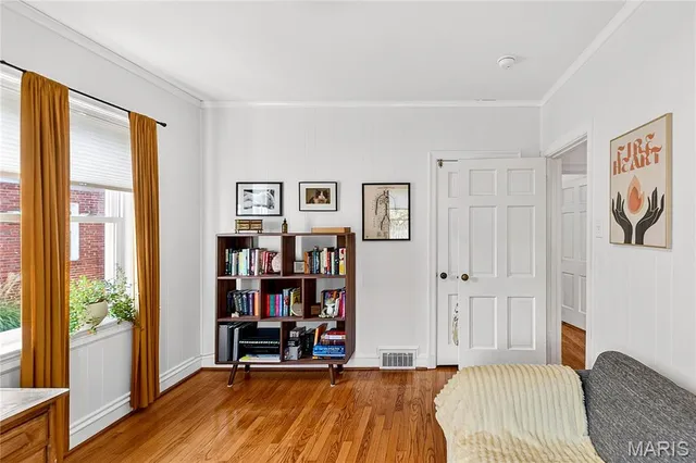 $360,000 | 7465 Drexel Drive, University City, MO 63130