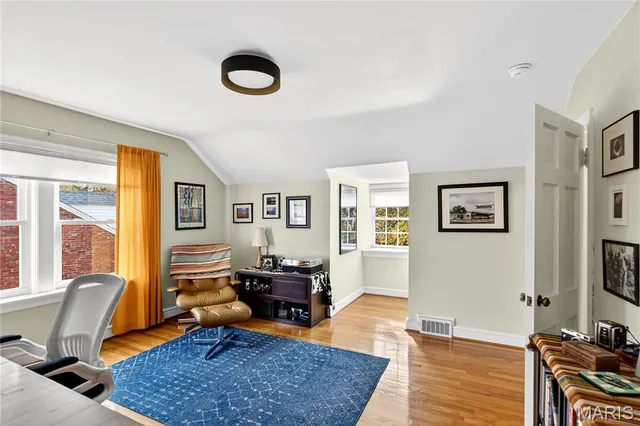 $360,000 | 7465 Drexel Drive, University City, MO 63130