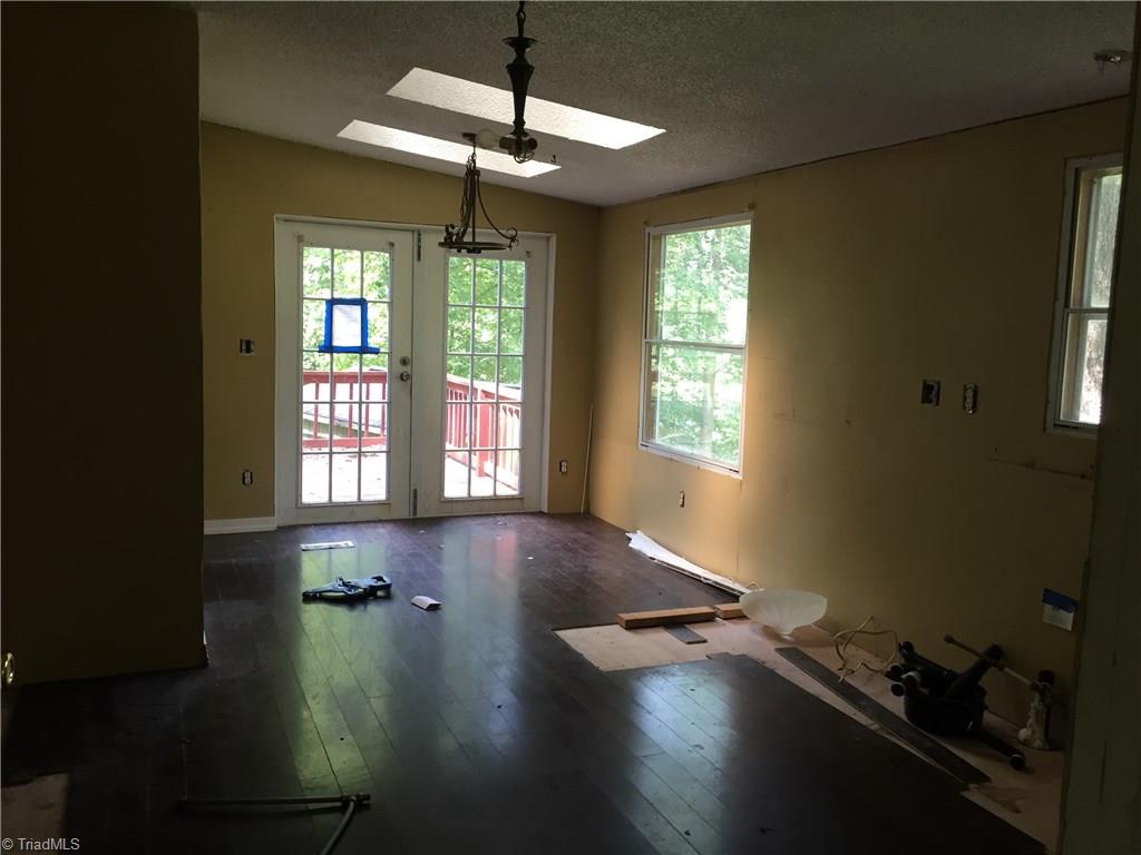 2211 Staleys Farm Road Asheboro, NC 27205 - Photo 8 of 24 Gallery Image 8
