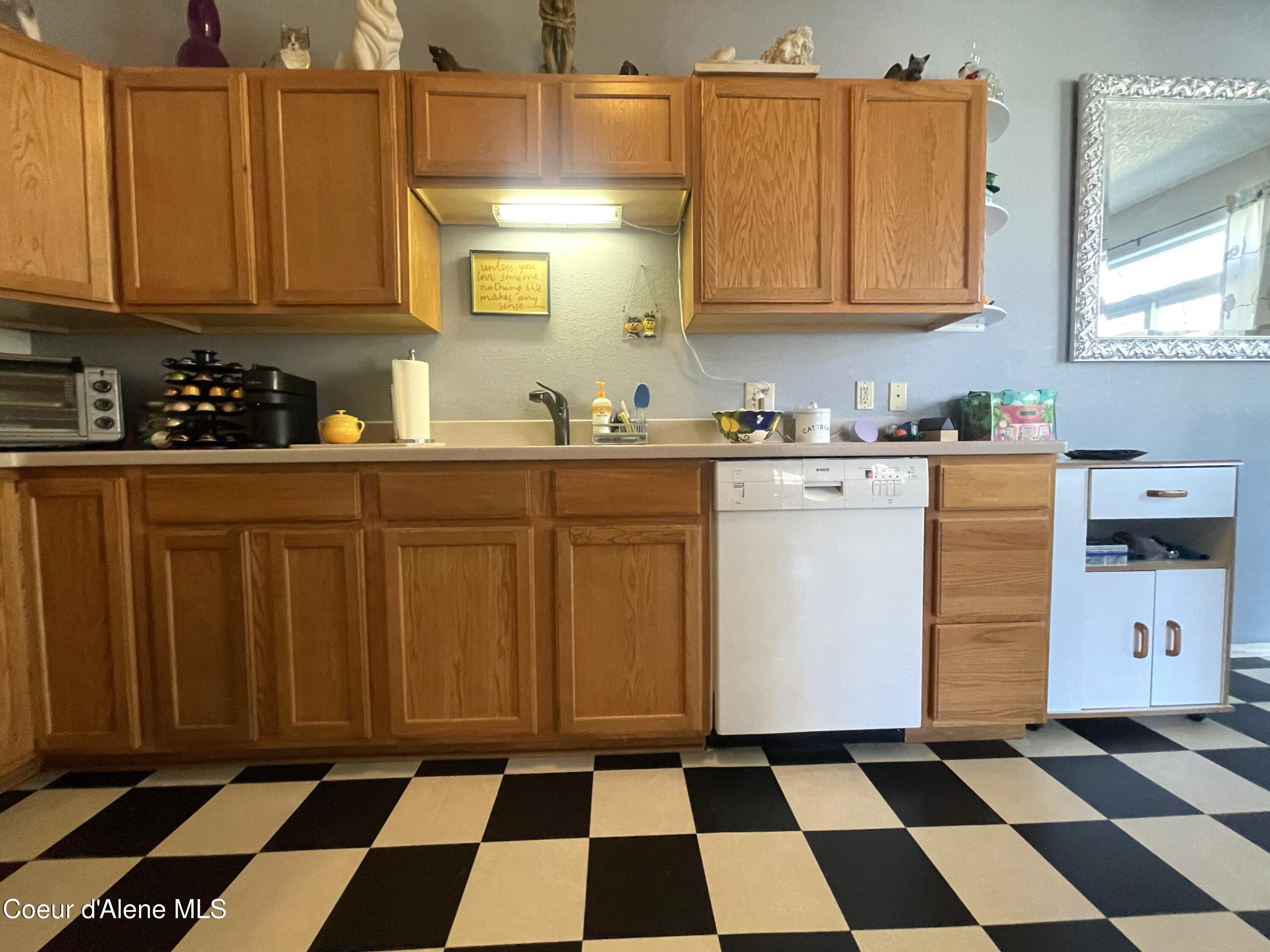 1201 Spruce Street Sandpoint, ID 83864 - Photo 11 of 47 Spacious Kitchen