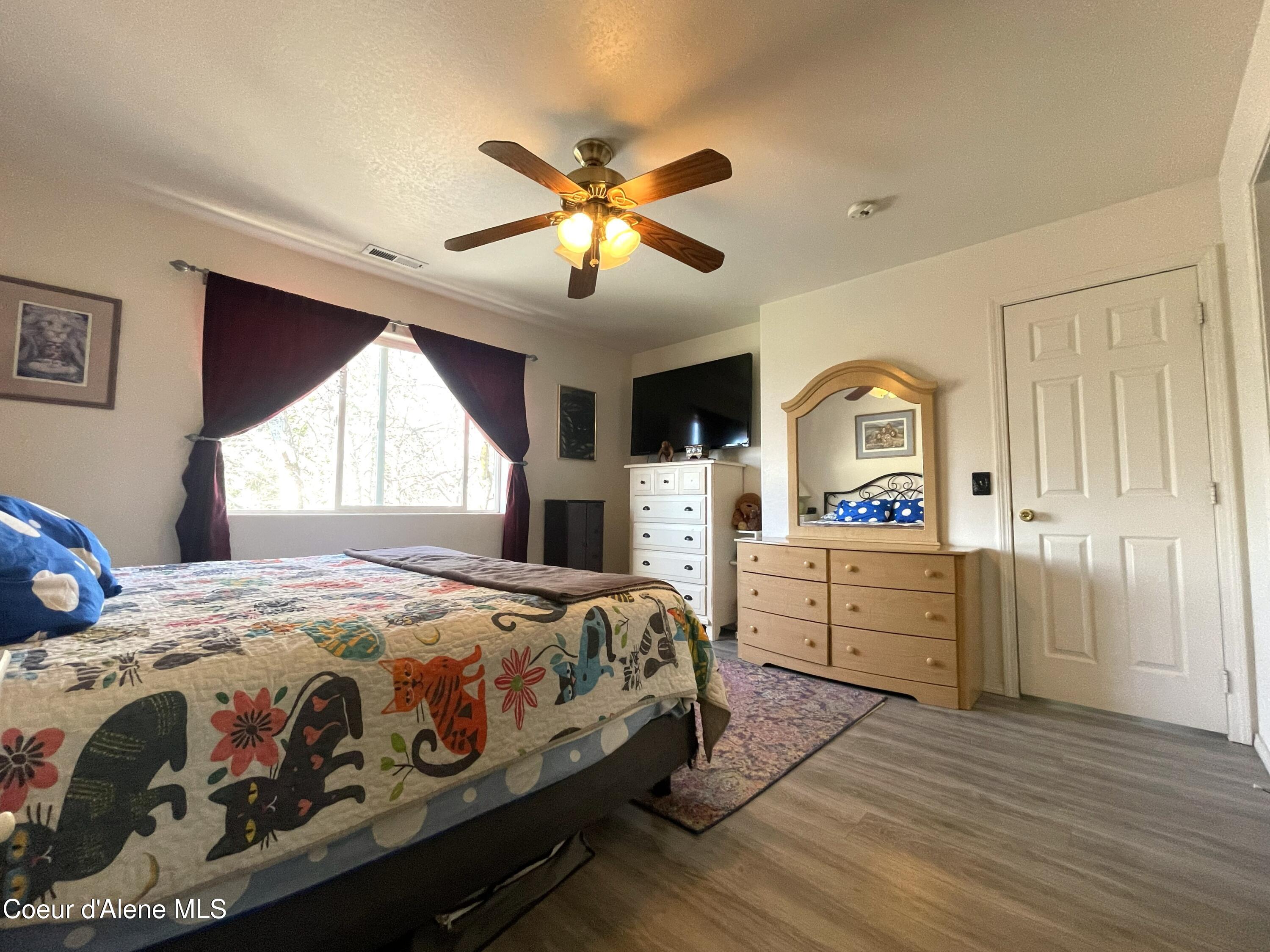 1201 Spruce Street Sandpoint, ID 83864 - Photo 32 of 47 Lots of Natural Light