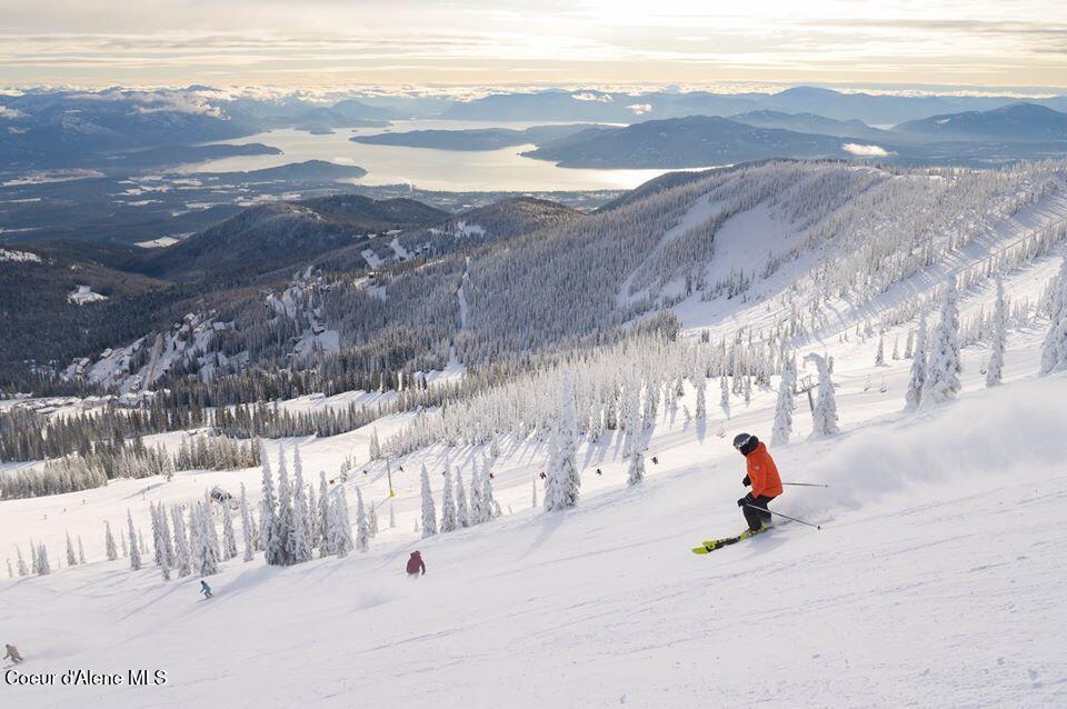 1201 Spruce Street Sandpoint, ID 83864 - Photo 45 of 47 Phenomenal Skiing is Minutes Away