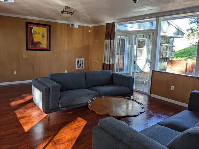 $2,350,000 | 194 Hillcroft Way, Walnut Creek, CA 94597