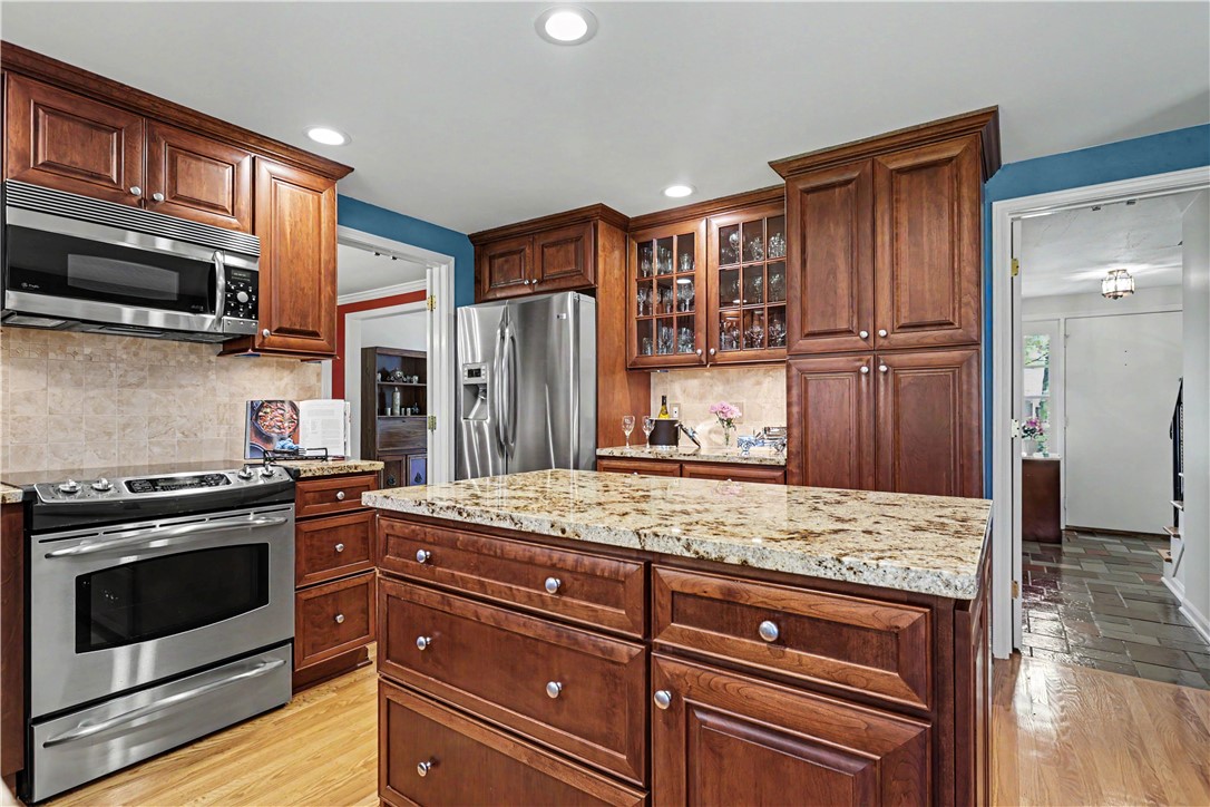 39 South Ridge Trail Perinton, NY 14450 - Photo 13 of 41