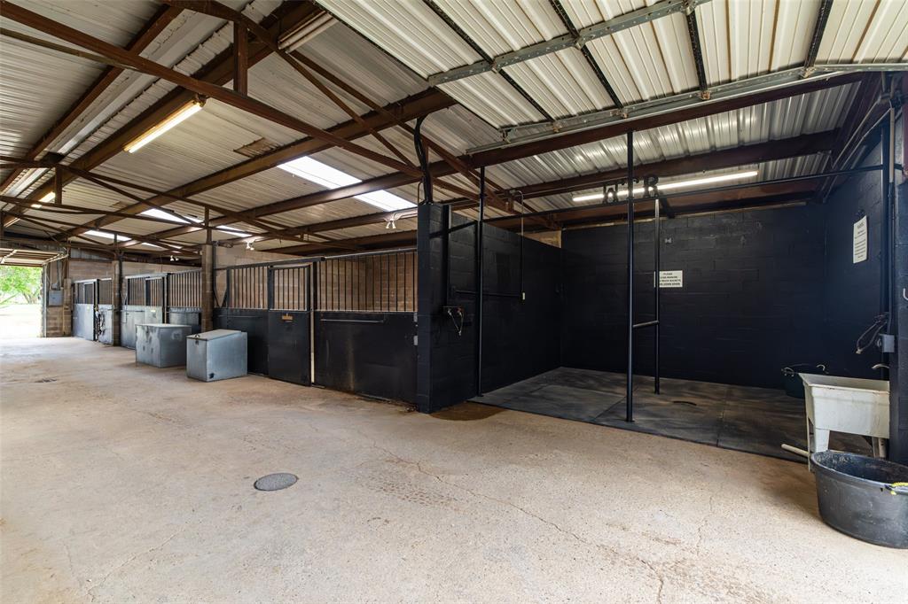 9940 Cole Road Pilot Point, TX 76258 - Photo 24 of 39