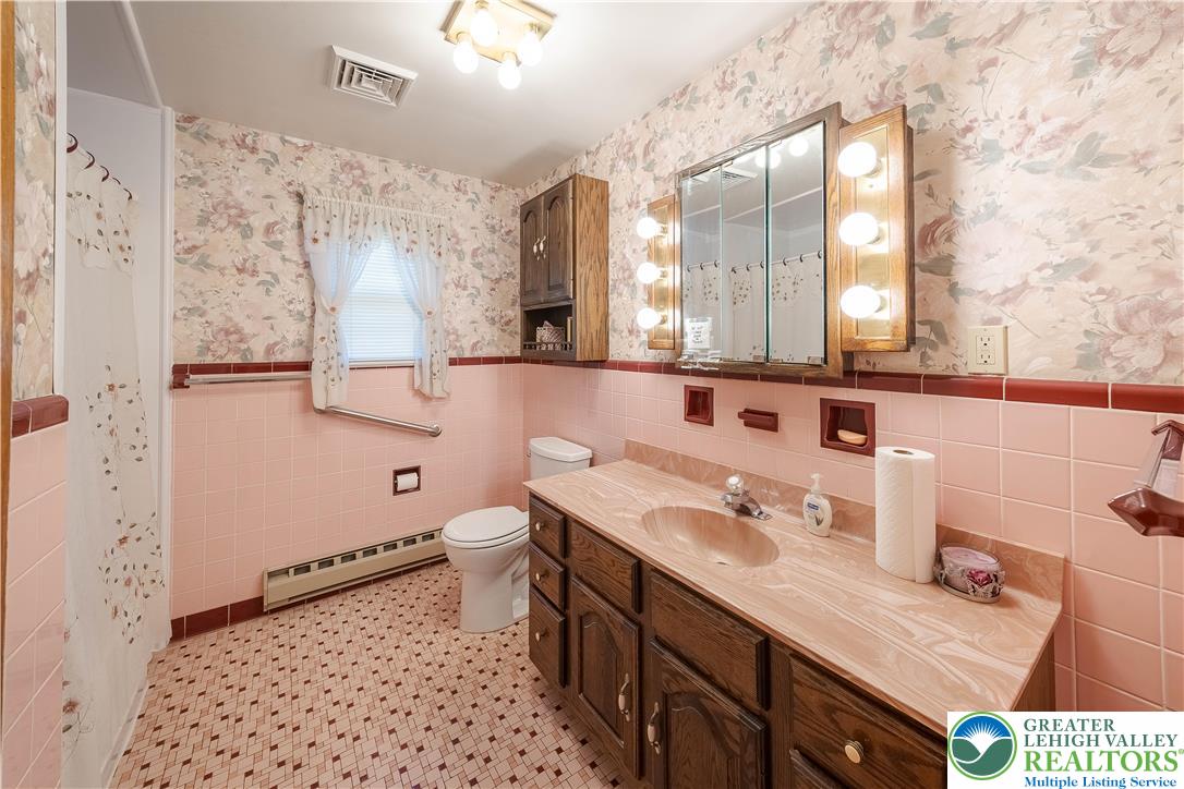 5391 Chapmans Road Orefield, PA 18069 - Photo 20 of 36 Unit 2