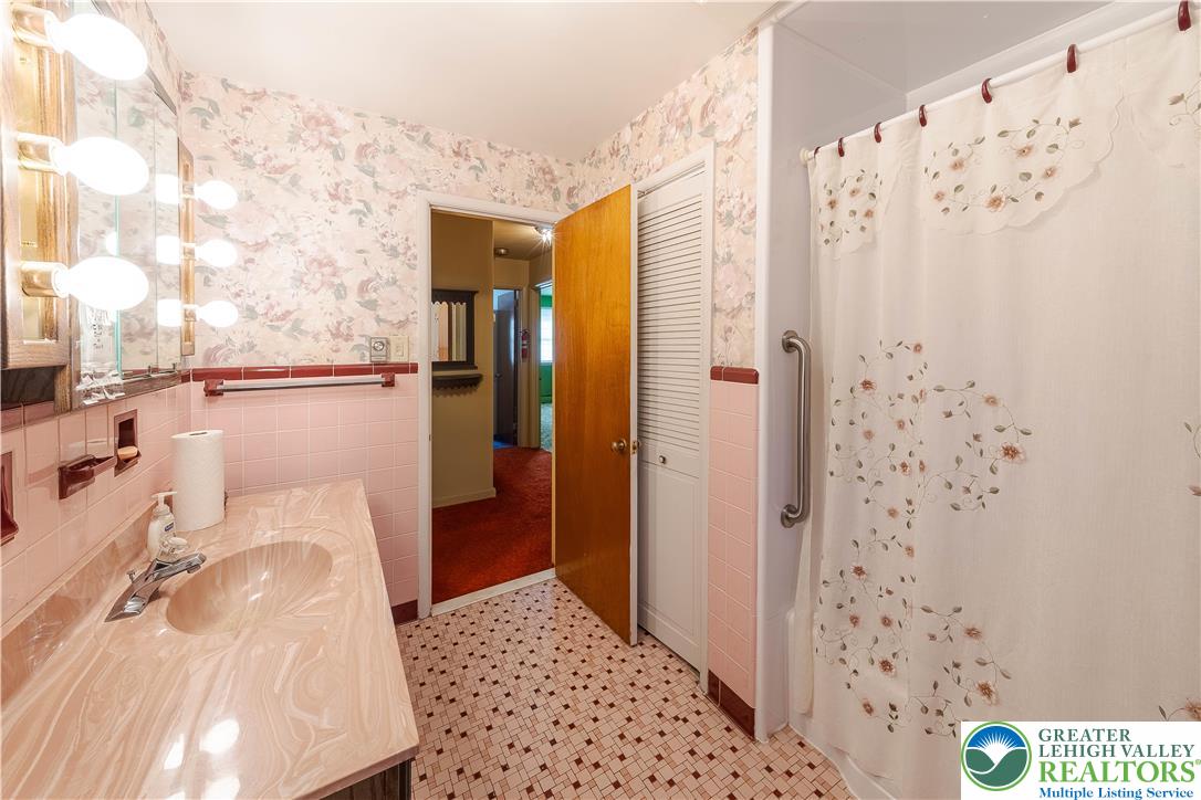 5391 Chapmans Road Orefield, PA 18069 - Photo 21 of 36 Unit 2