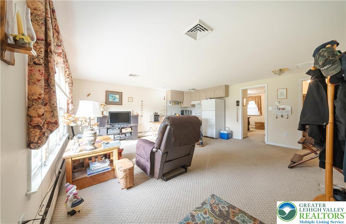 5391 Chapmans Road Orefield, PA 18069 - Photo 5 of 36 Unit 1