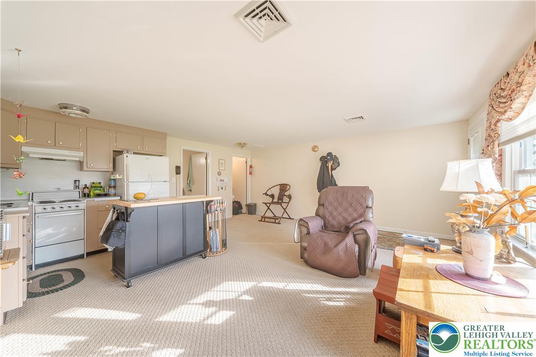 5391 Chapmans Road Orefield, PA 18069 - Photo 6 of 36 Unit 1