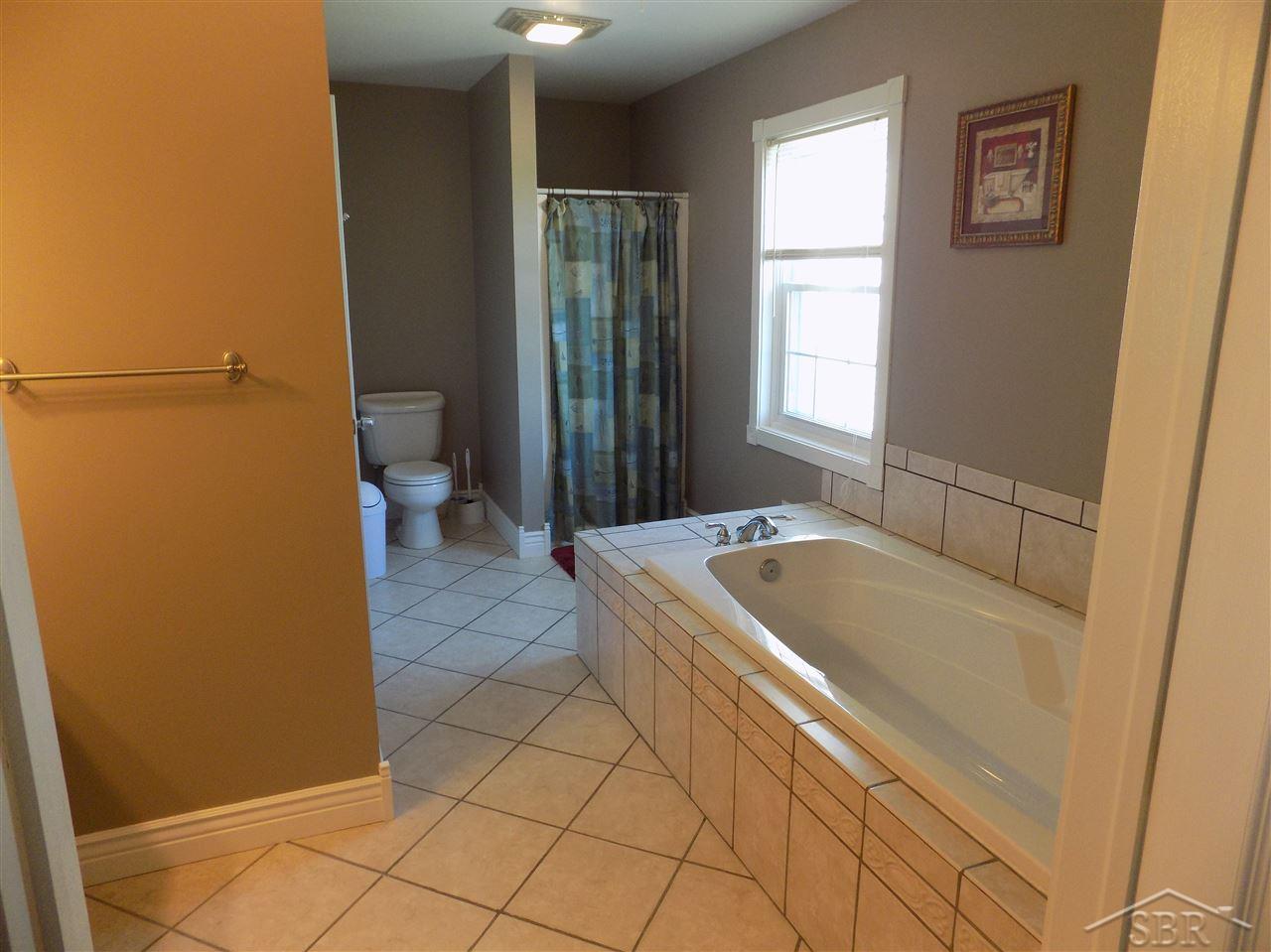 8261 West Gilford Road Reese, MI 48757 - Photo 10 of 15 31390333-9.JPG