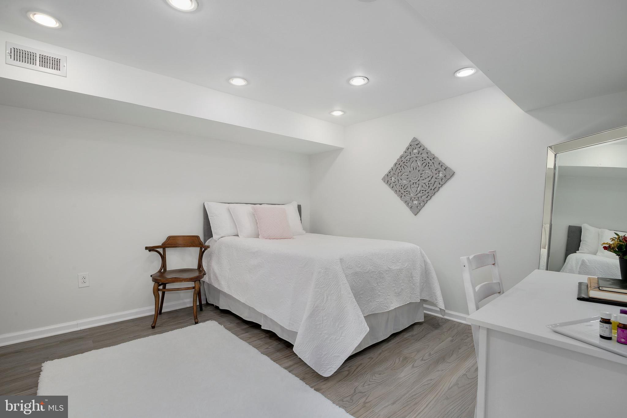 6705 Barr Road Bethesda, MD 20817 - Photo 51 of 67