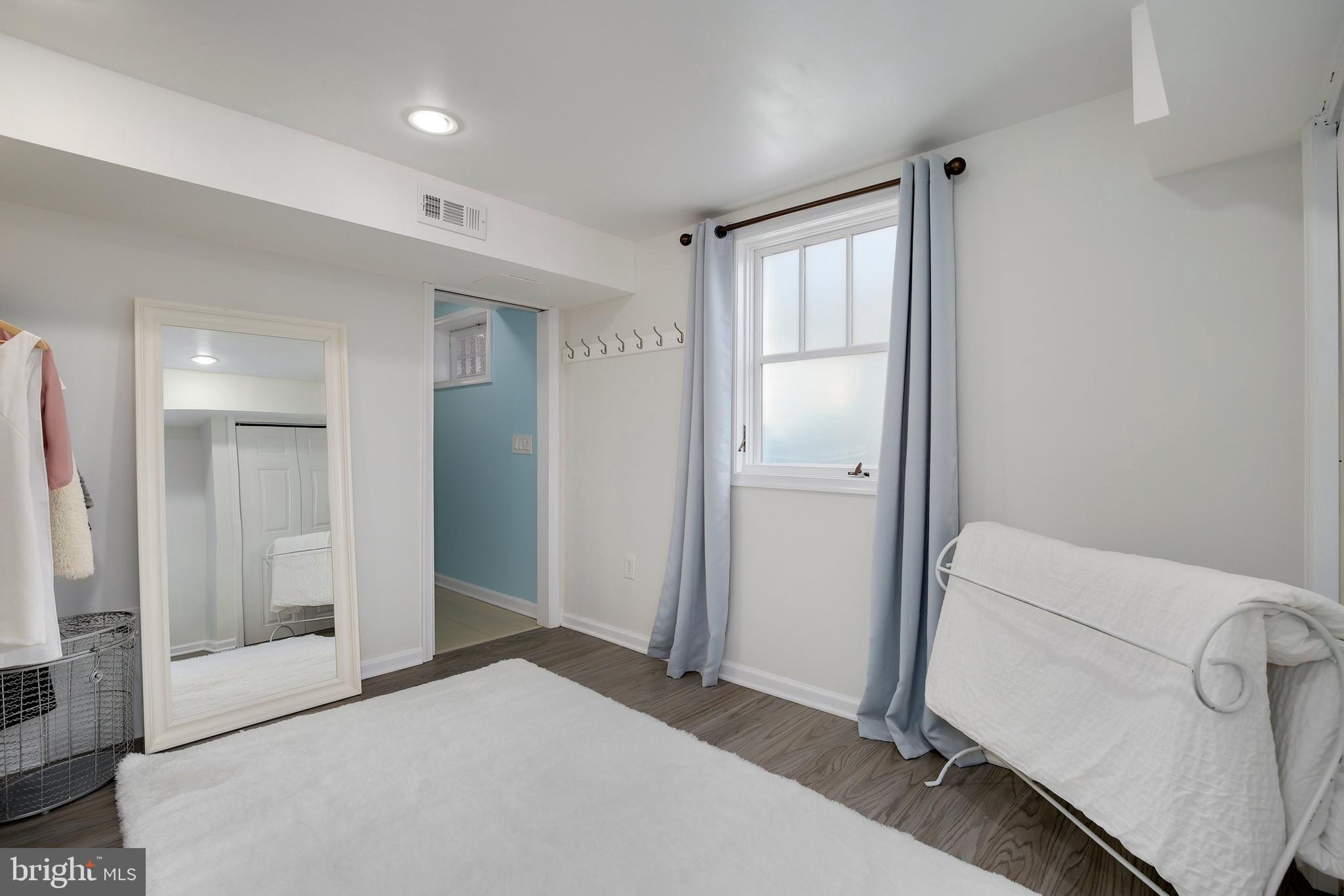 6705 Barr Road Bethesda, MD 20817 - Photo 53 of 67