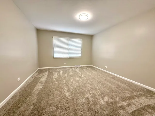 $3,500 | 1209 West Bauer Road, Naperville, IL 60563