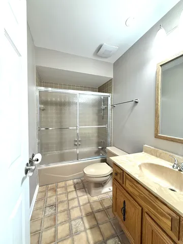 $3,500 | 1209 West Bauer Road, Naperville, IL 60563