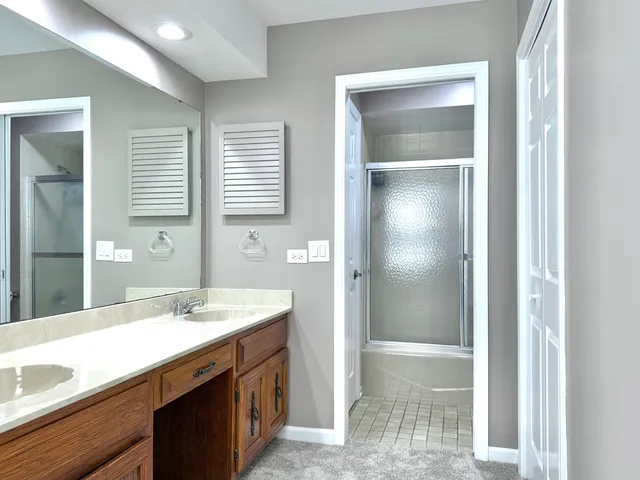 $3,500 | 1209 West Bauer Road, Naperville, IL 60563