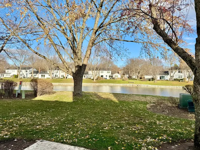 $3,500 | 1209 West Bauer Road, Naperville, IL 60563