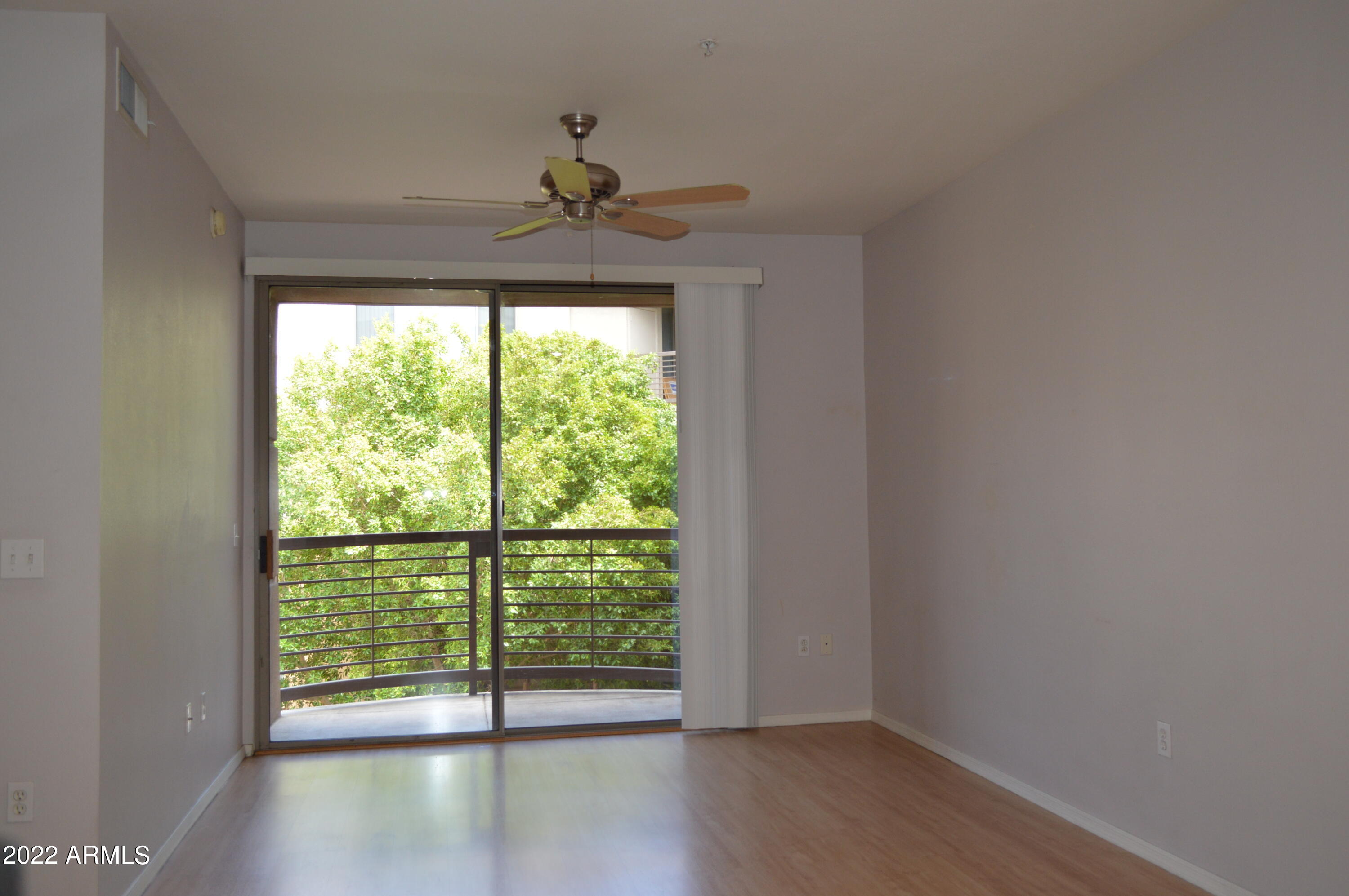 1701 East Colter Street, Unit 331 Phoenix, AZ 85016 - Photo 11 of 58 DSC_0010