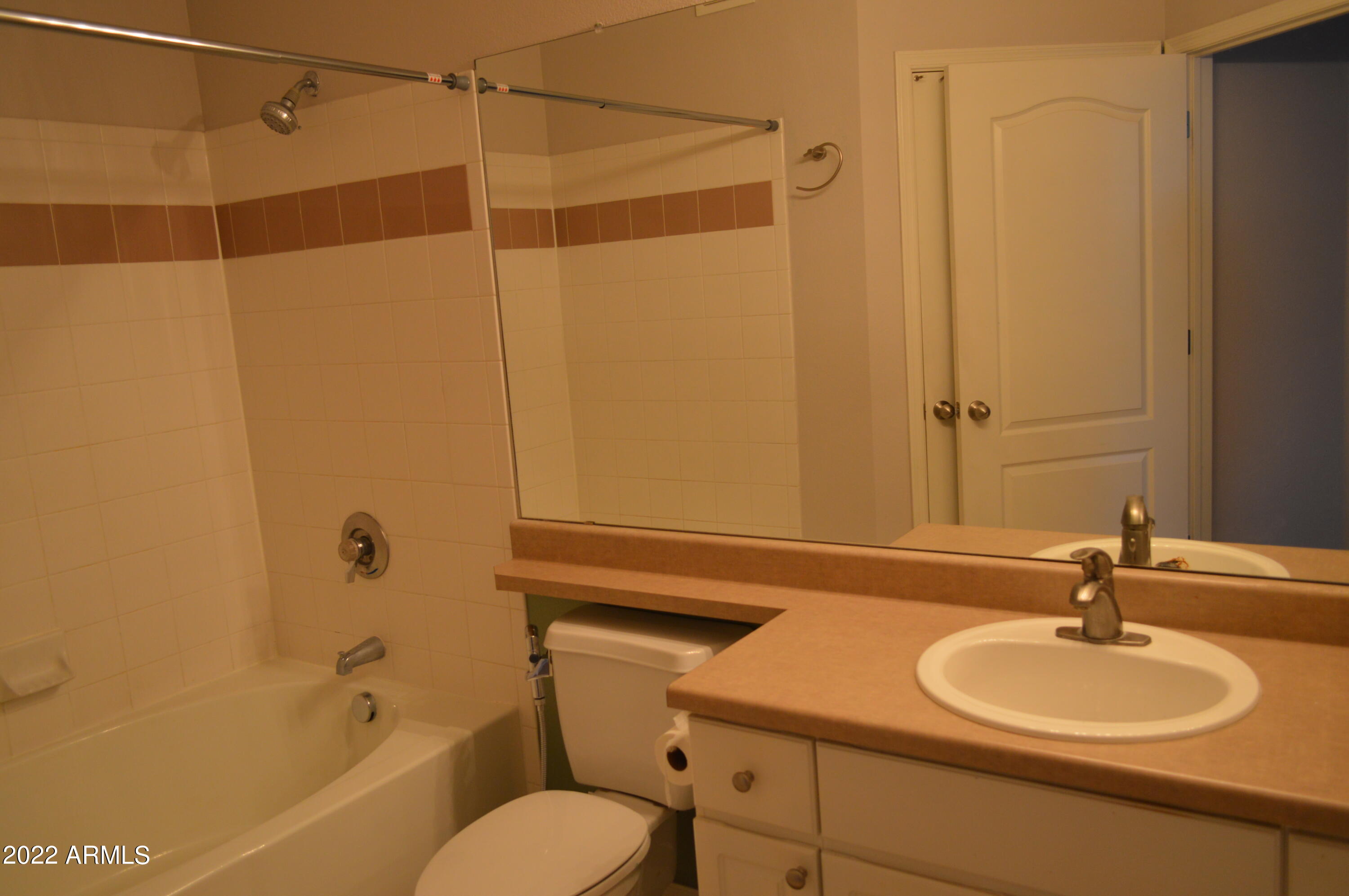 1701 East Colter Street, Unit 331 Phoenix, AZ 85016 - Photo 27 of 58 18 Master Bathroom