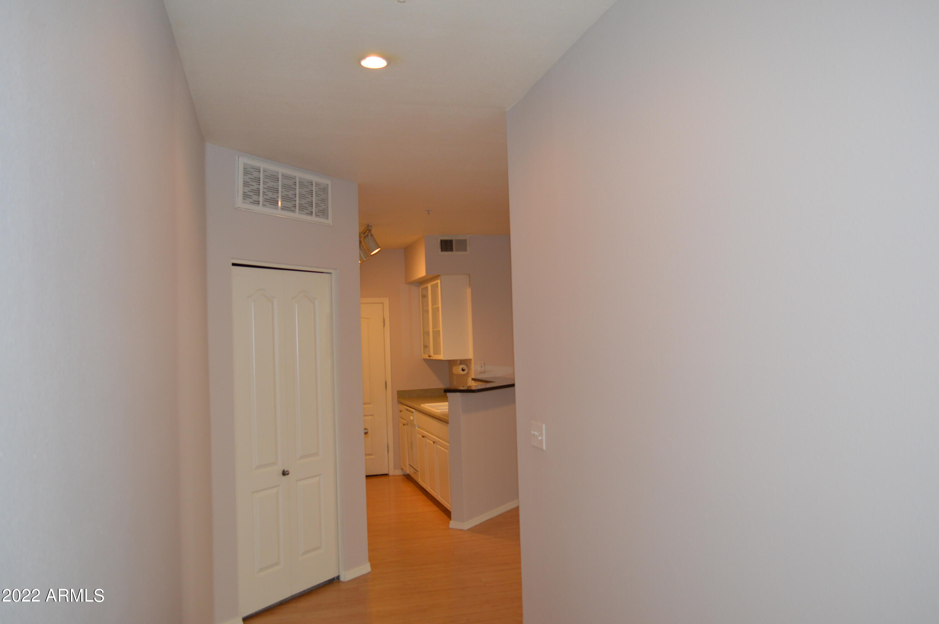 1701 East Colter Street, Unit 331 Phoenix, AZ 85016 - Photo 4 of 58 2 Gallery Entance
