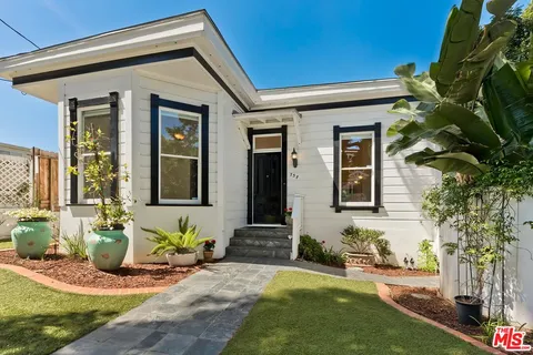 $2,098,000 | 737 Ashland Avenue, Santa Monica, CA 90405