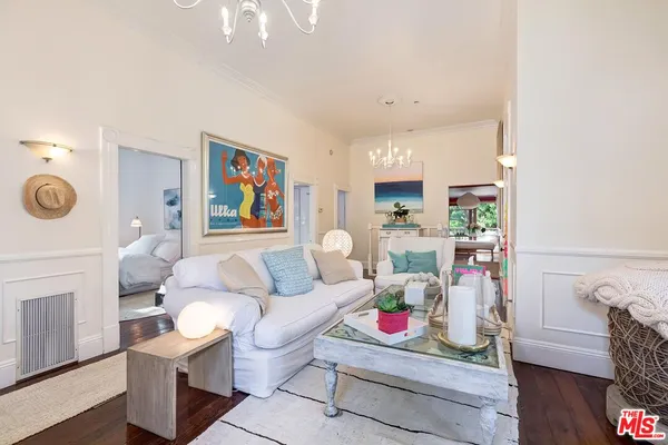 $2,098,000 | 737 Ashland Avenue, Santa Monica, CA 90405