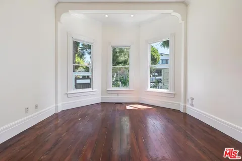 $2,098,000 | 737 Ashland Avenue, Santa Monica, CA 90405