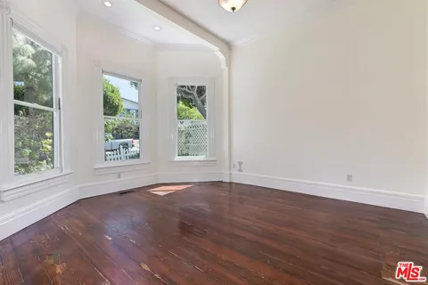 $2,098,000 | 737 Ashland Avenue, Santa Monica, CA 90405