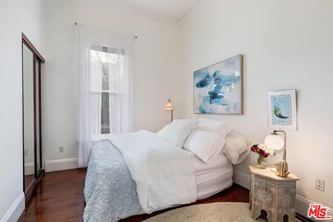 $2,098,000 | 737 Ashland Avenue, Santa Monica, CA 90405