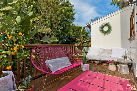 $2,098,000 | 737 Ashland Avenue, Santa Monica, CA 90405