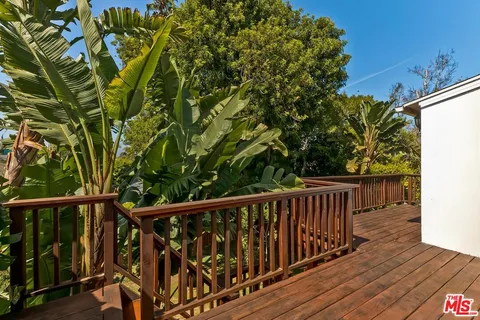 $2,098,000 | 737 Ashland Avenue, Santa Monica, CA 90405