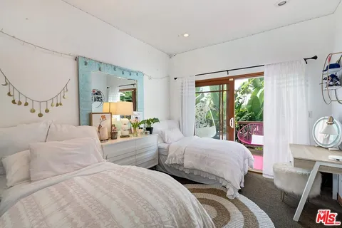 $2,098,000 | 737 Ashland Avenue, Santa Monica, CA 90405