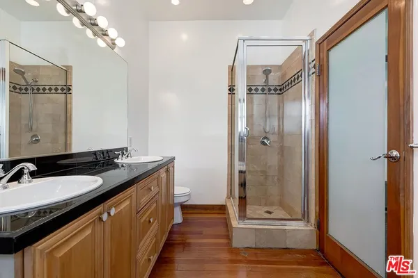 $2,098,000 | 737 Ashland Avenue, Santa Monica, CA 90405
