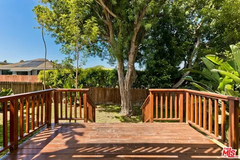 $2,098,000 | 737 Ashland Avenue, Santa Monica, CA 90405
