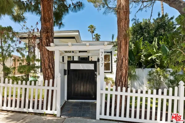 $2,098,000 | 737 Ashland Avenue, Santa Monica, CA 90405