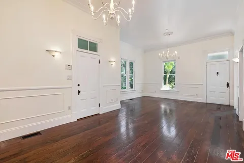 $2,098,000 | 737 Ashland Avenue, Santa Monica, CA 90405