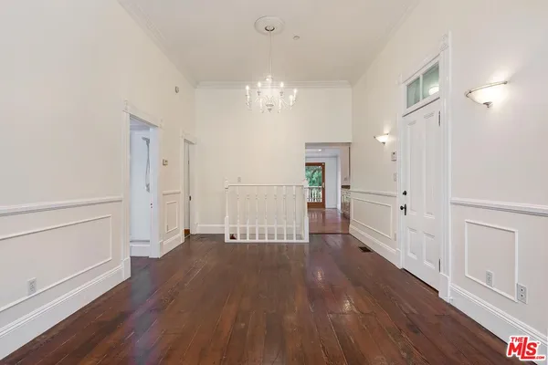 $2,098,000 | 737 Ashland Avenue, Santa Monica, CA 90405