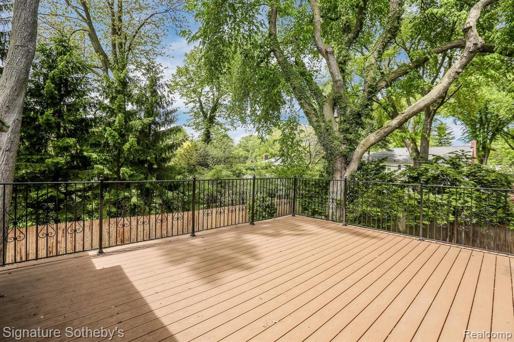 110 Cloverly Road Grosse Pointe Farms, MI 48236 - Photo 38 of 58