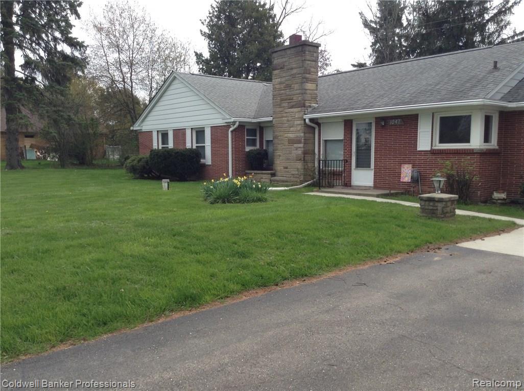 1047 Turrill Road Lapeer, MI 48446 - Photo 2 of 58 Homefront Spring1.JPG
