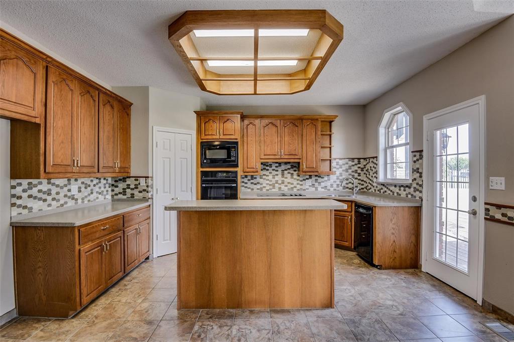 6603 Champion Road Midlothian, TX 76065 - Photo 9 of 33